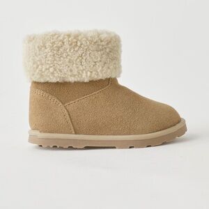 Zara Beige Leather Boots with Shearling Detail